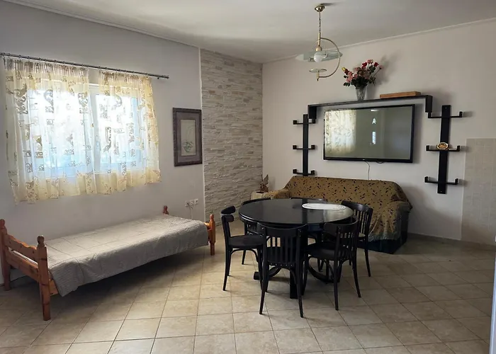 Apartment Panos' - 50m Above The Sea