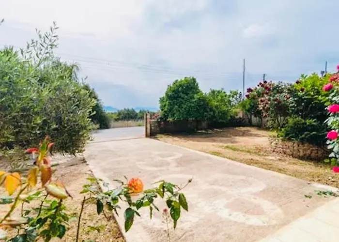 Panos' - 50m Above The Sea Apartment *